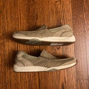 Clarks Slip-on Sneaker Size 7.5 M